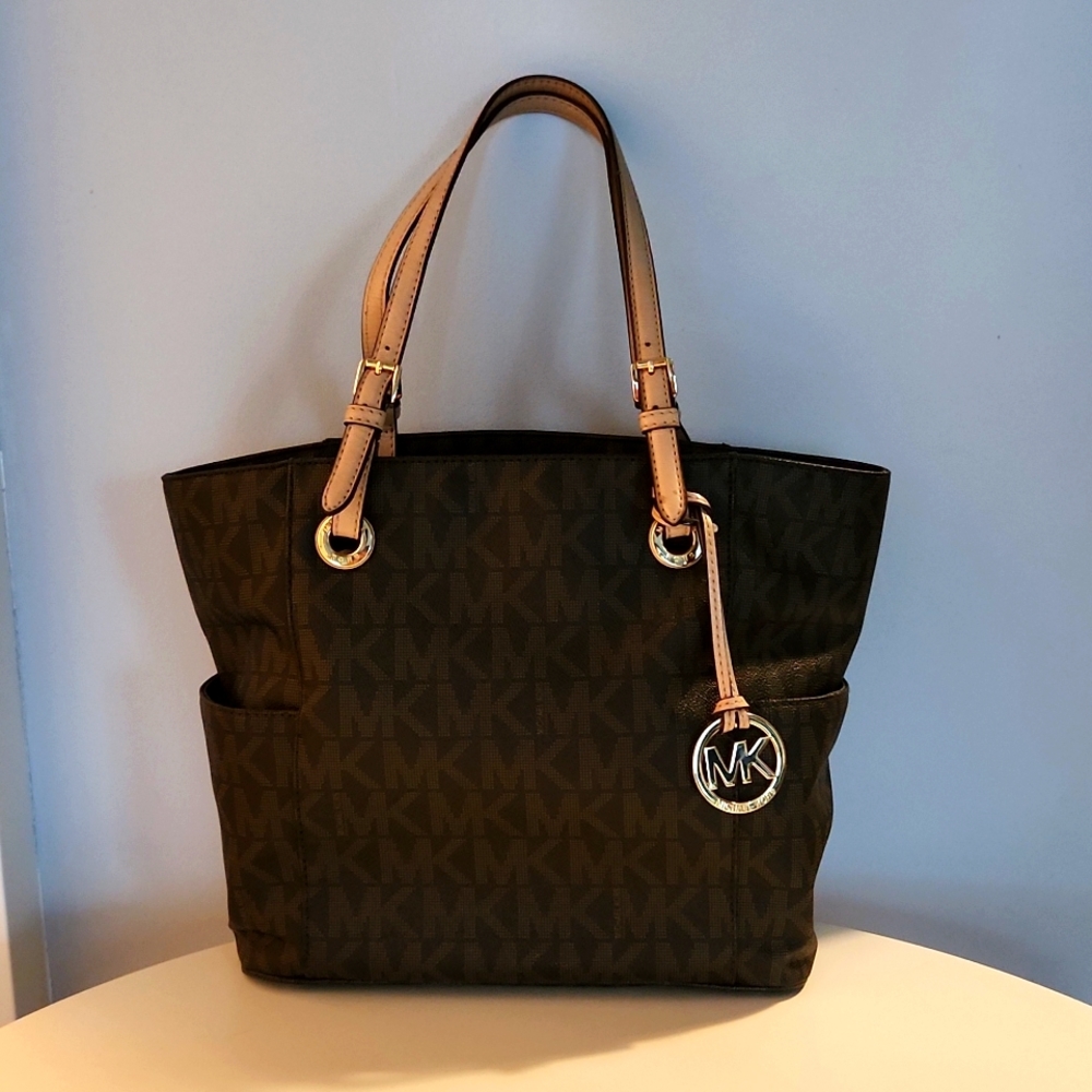 Brown Michael Kors Shoulder Bag